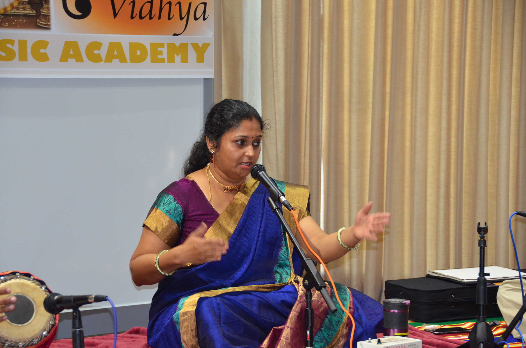 Vidhya Ramaswamy performing at SVMA concert